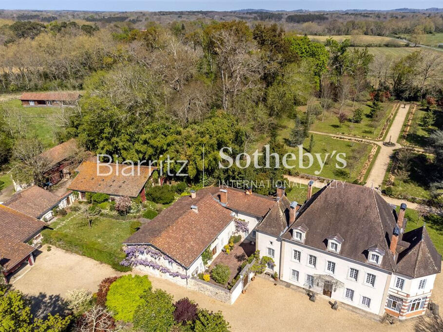 Castle Saint-Laurent-de-Gosse