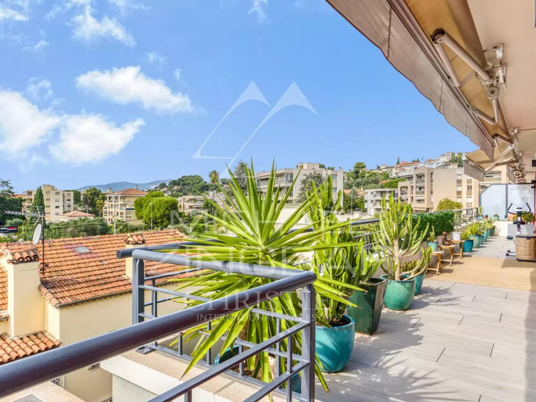 Appartement Saint-Laurent-du-Var - 2 chambres - 129m²