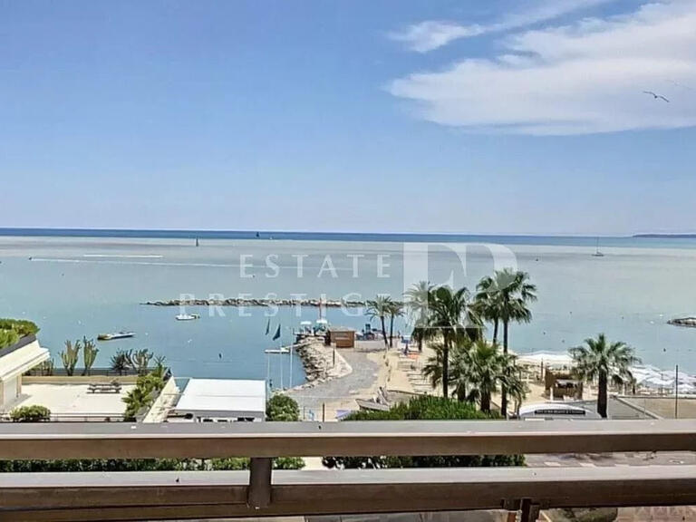 Apartment Saint-Laurent-du-Var - 3 bedrooms - 129m²