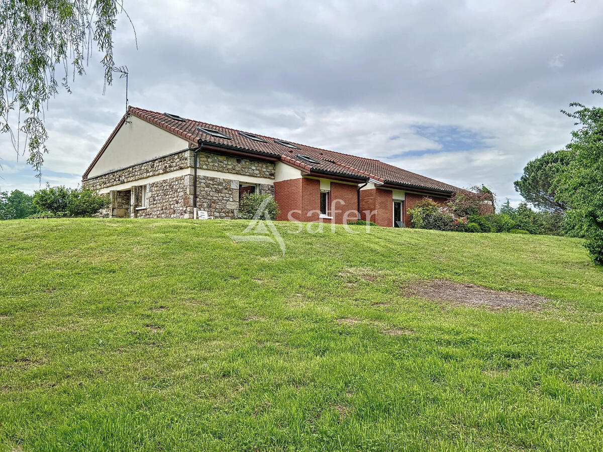 Maison Saint-Laurent-la-Conche