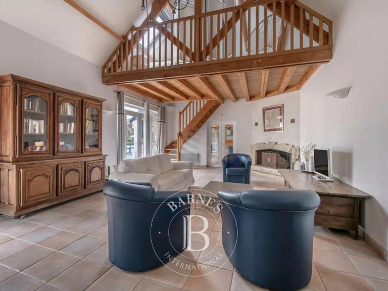 House Saint-Lyphard - 7 bedrooms - 400m²