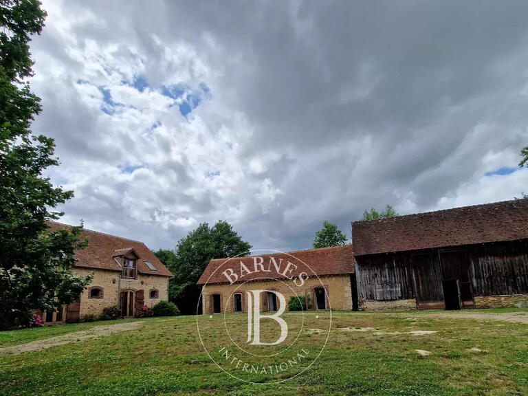 Maison Saint-Maixent - 8 chambres - 390m²