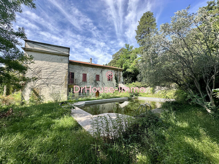 Mansion Saint-Marcel-lès-Sauzet - 800m²