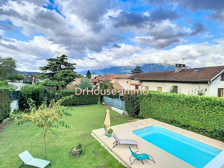 Villa Saint-Martin-d'Hères - 3 bedrooms - 105m²