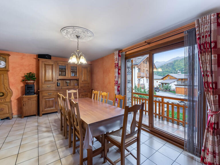 Villa Saint-Martin-de-Belleville - 4 chambres - 165m²