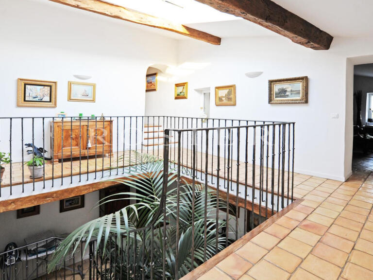 Villa Saint-Martin-de-Castillon - 5 bedrooms - 320m²