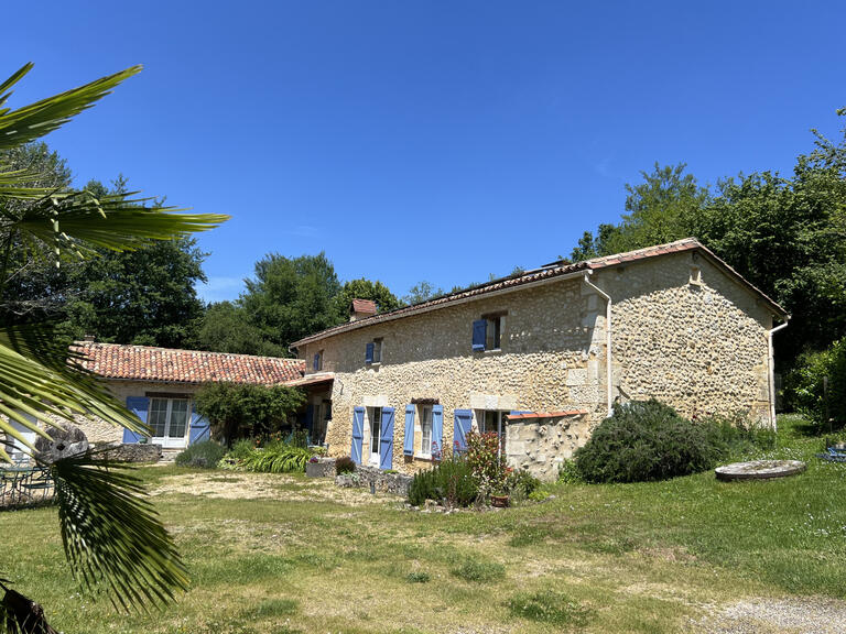 Maison Saint-Martin-des-Combes - 4 chambres - 212m²