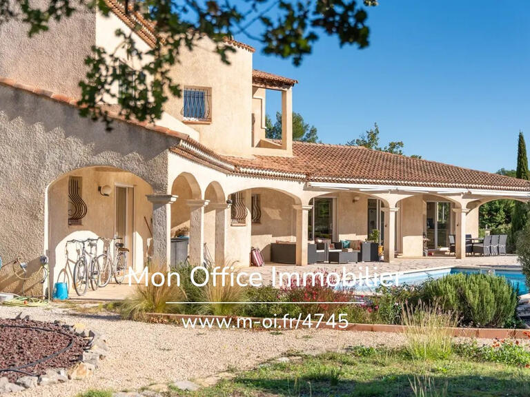 Villa Saint-Maximin-la-Sainte-Baume - 5 chambres - 230m²