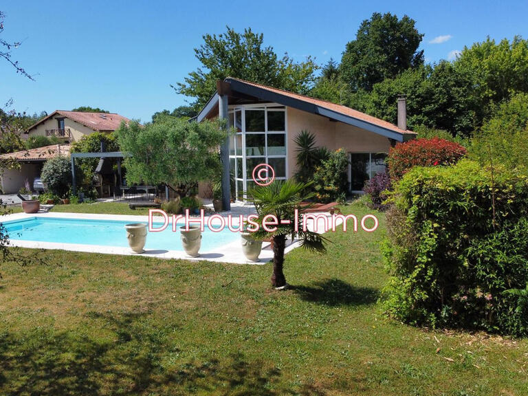 Villa Saint-Médard-en-Jalles - 4 chambres - 182m²