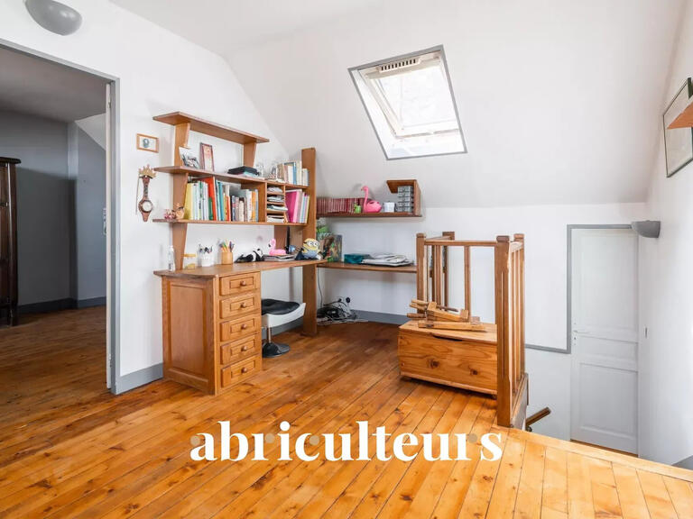 House Saint-Ouen-sur-Seine - 3 bedrooms - 122m²