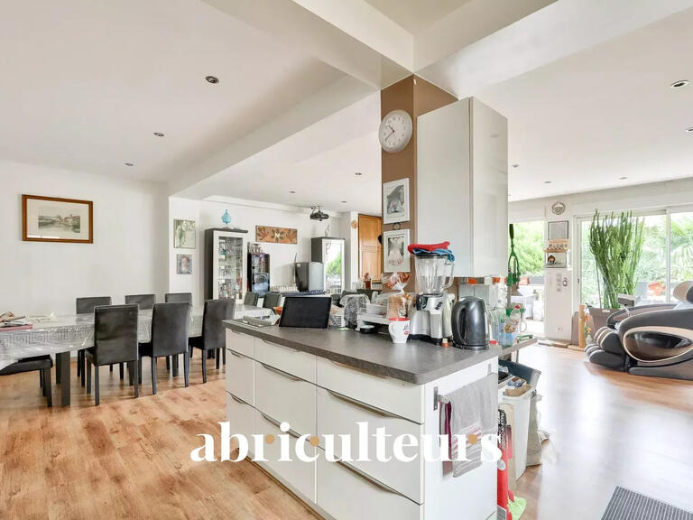 Maison Saint-Ouen-sur-Seine - 5 chambres - 220m²