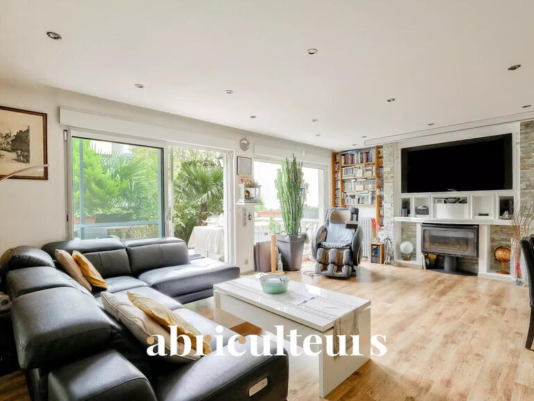 House Saint-Ouen-sur-Seine - 5 bedrooms - 220m²