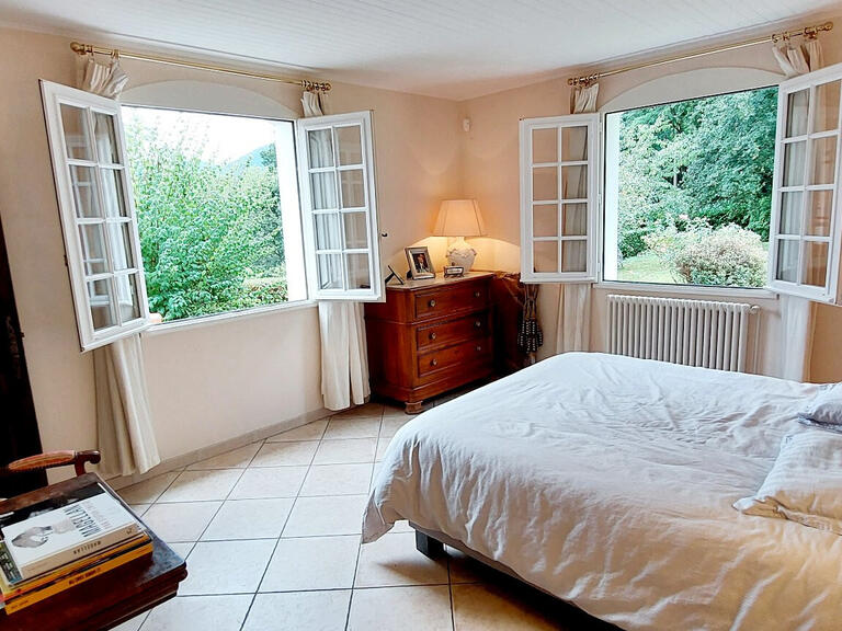 Maison Saint-Paul-de-Jarrat - 5 chambres - 224m²