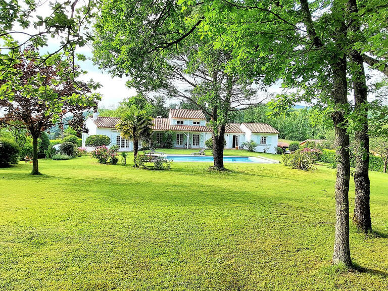 House Saint-Paul-de-Jarrat - 5 bedrooms - 224m²