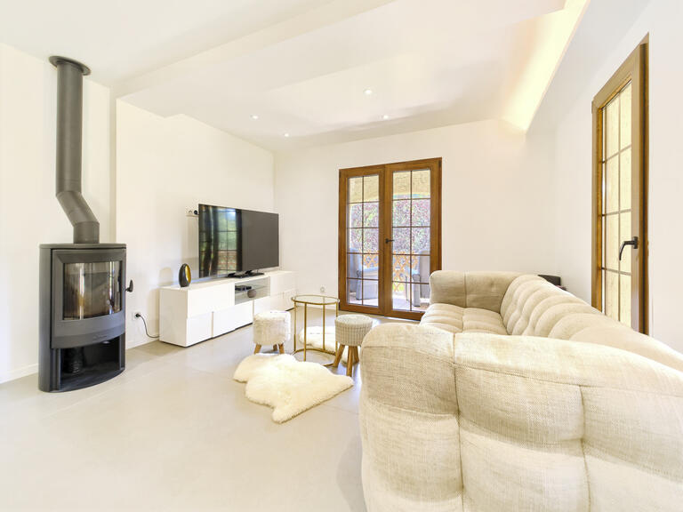 Apartment Saint-Paul-de-Vence - 3 bedrooms - 138m²