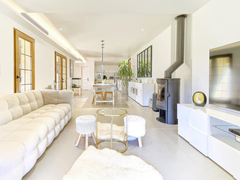 Apartment Saint-Paul-de-Vence - 3 bedrooms - 138m²