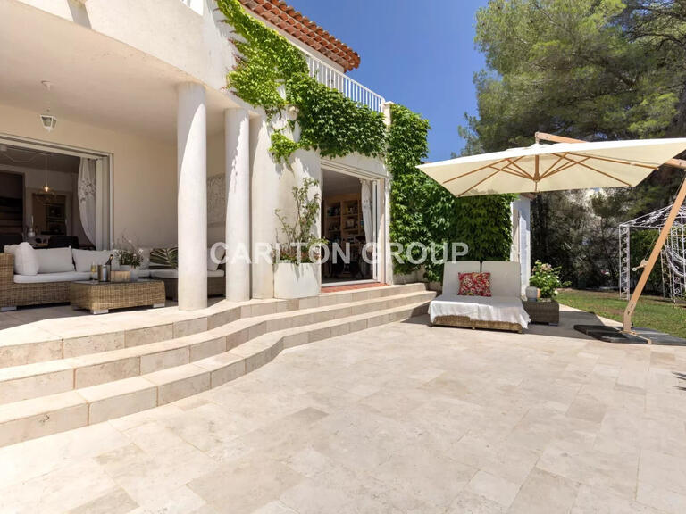 Sale House Saint-Paul-de-Vence - 4 bedrooms