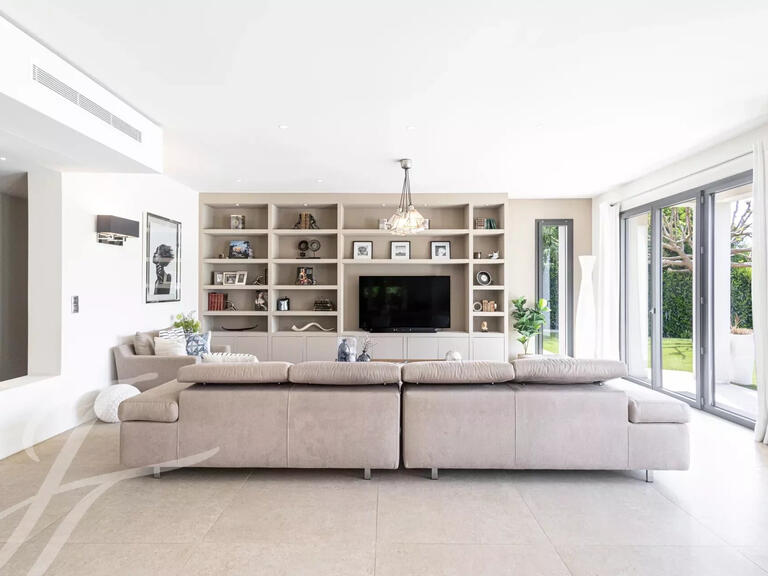 House Saint-Paul-de-Vence - 5 bedrooms - 340m²