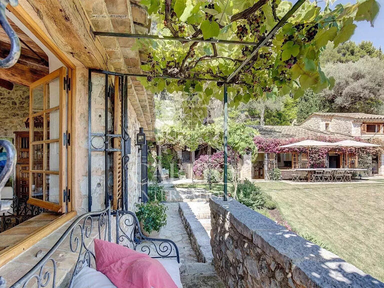 House Saint-Paul-de-Vence - 6 bedrooms - 235m²