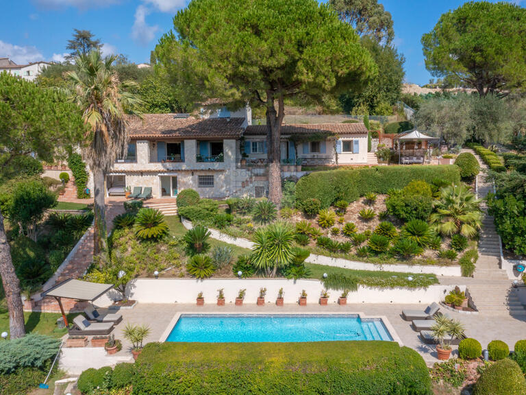 Villa Saint-Paul-de-Vence - 5 bedrooms - 300m²