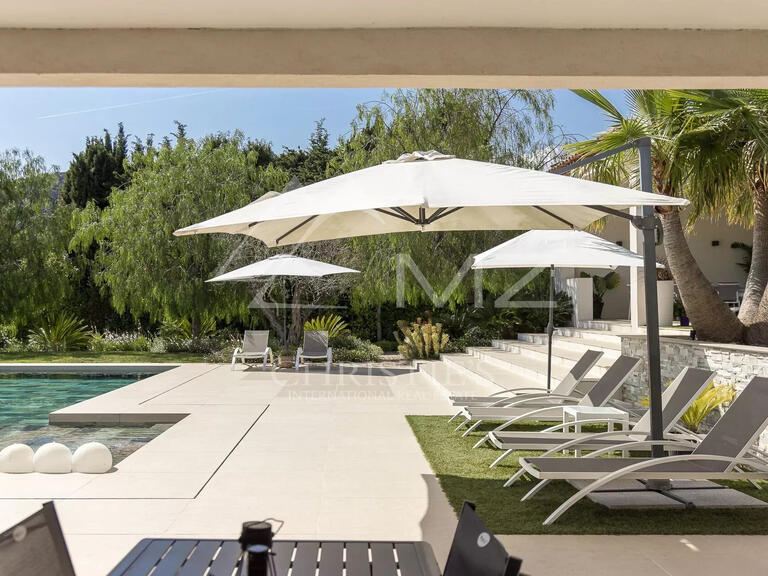 Villa Saint-Paul-de-Vence - 5 bedrooms - 340m²