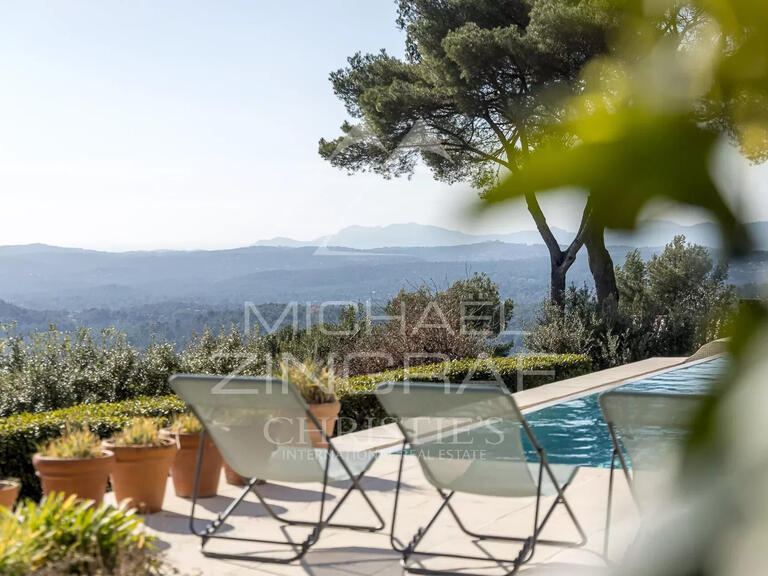 Villa Saint-Paul-de-Vence - 4 bedrooms - 300m²