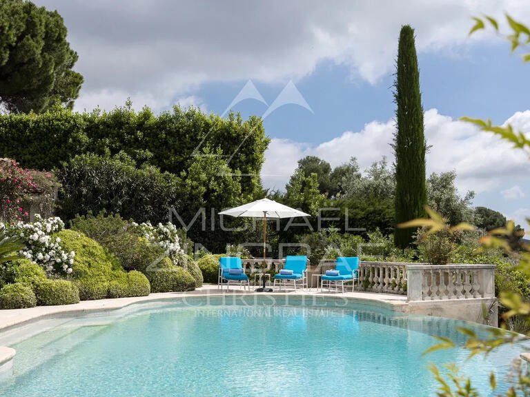 Villa Saint-Paul-de-Vence - 4 bedrooms - 270m²