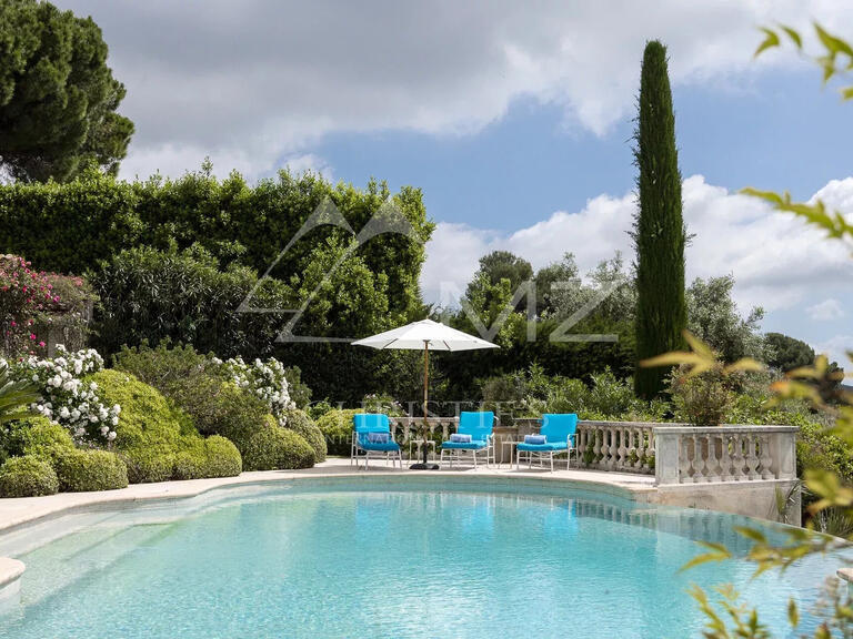 Villa Saint-Paul-de-Vence - 4 bedrooms - 270m²