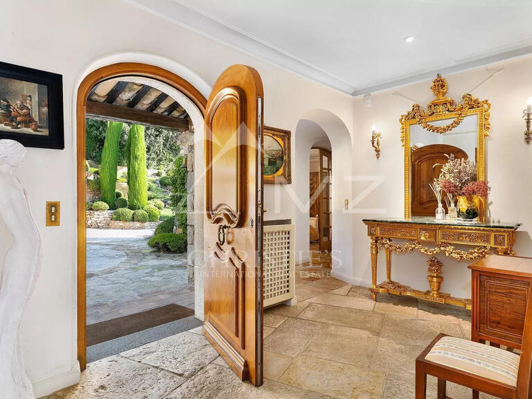 Villa Saint-Paul-de-Vence - 5 bedrooms - 285m²