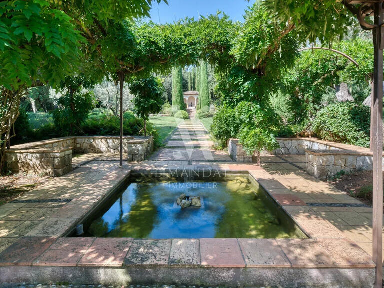 Villa Saint-Paul-de-Vence - 8 bedrooms - 490m²