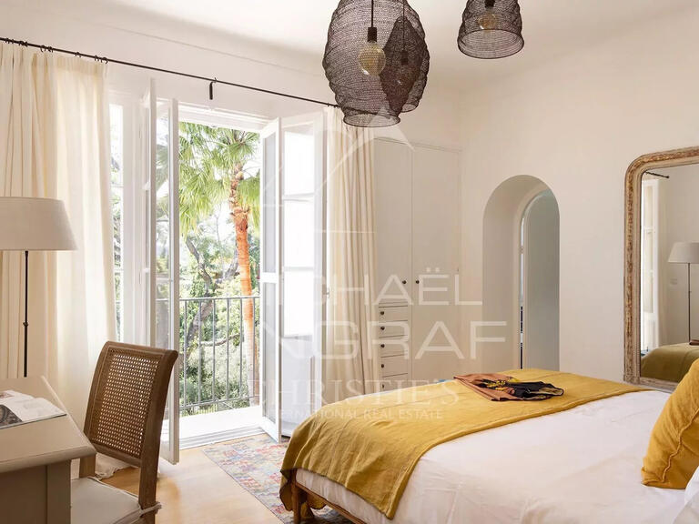 Villa Saint-Paul-de-Vence - 6 bedrooms - 300m²