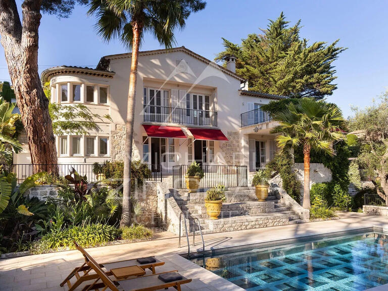 Villa Saint-Paul-de-Vence - 6 bedrooms - 300m²