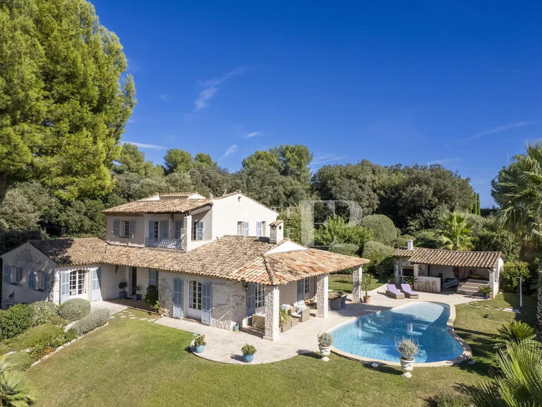 Villa Saint-Paul-de-Vence - 3 bedrooms - 220m²