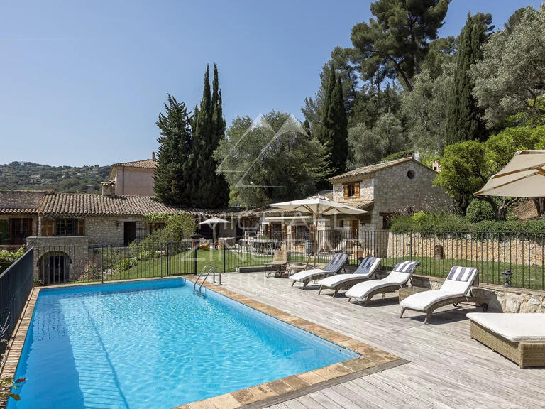 Villa Saint-Paul-de-Vence - 6 bedrooms - 220m²