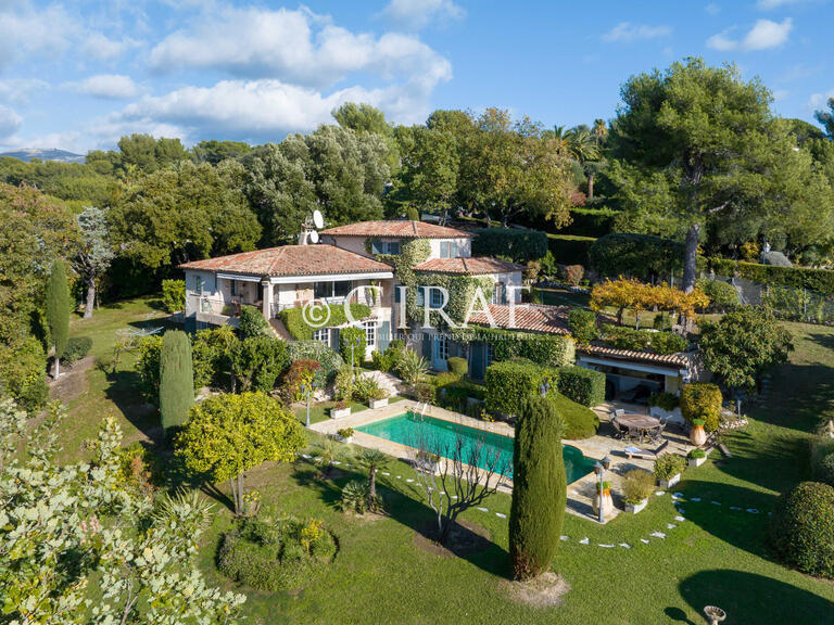 Villa Saint-Paul-de-Vence - 5 bedrooms - 305m²