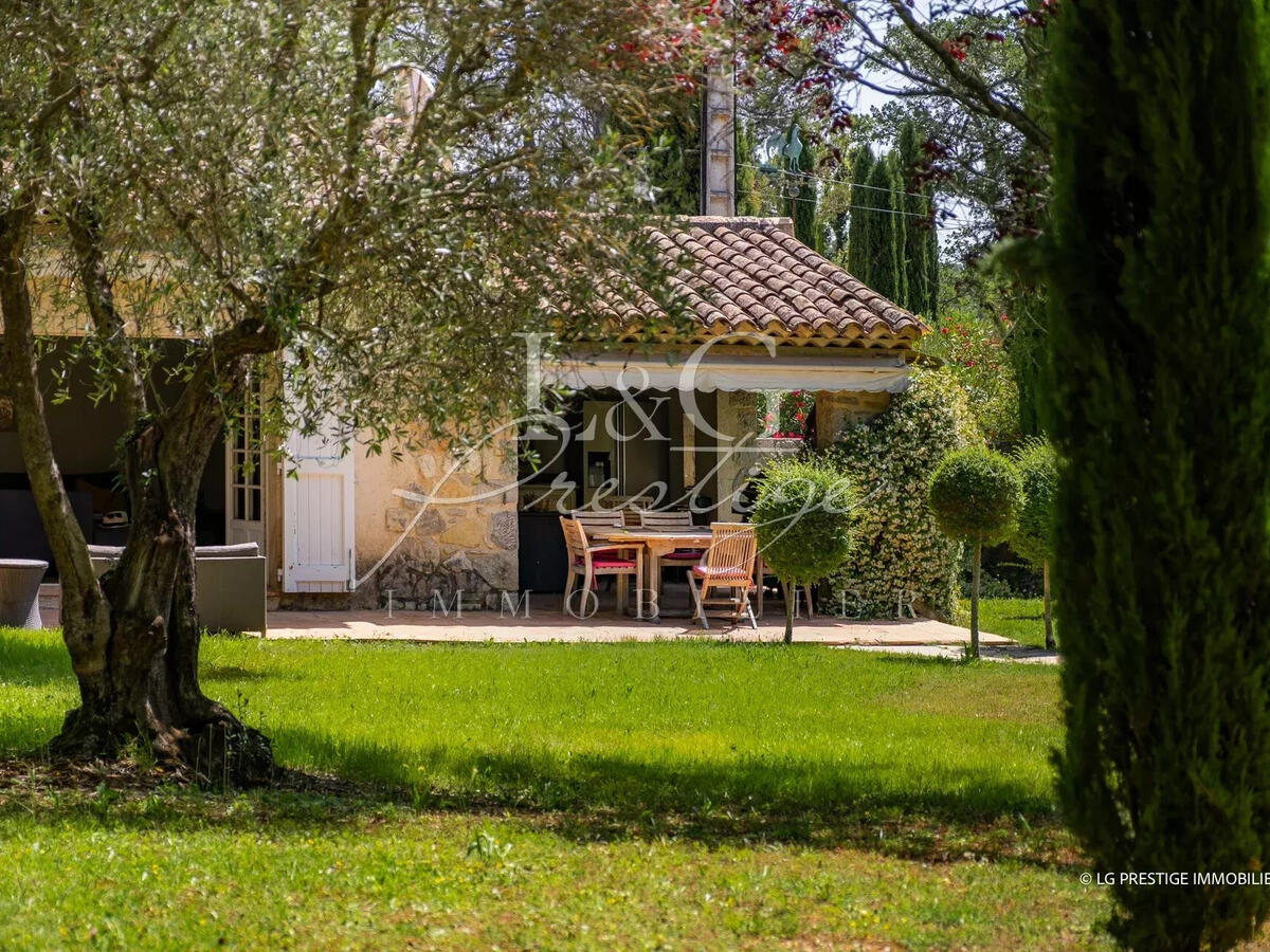 House Saint-Paul-en-Forêt