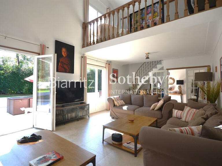 House Saint-Pée-sur-Nivelle - 9 bedrooms - 300m²