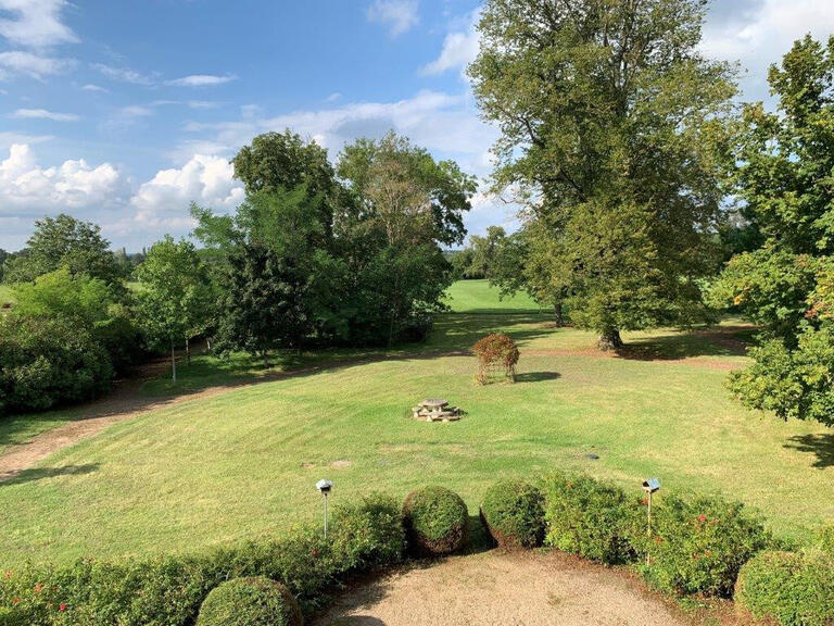 Château Saint-Pierre-le-Moûtier - 10 chambres - 700m²