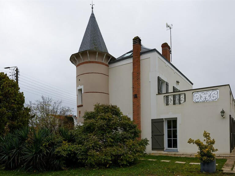 House Saint-Pryvé-Saint-Mesmin - 4 bedrooms - 188m²