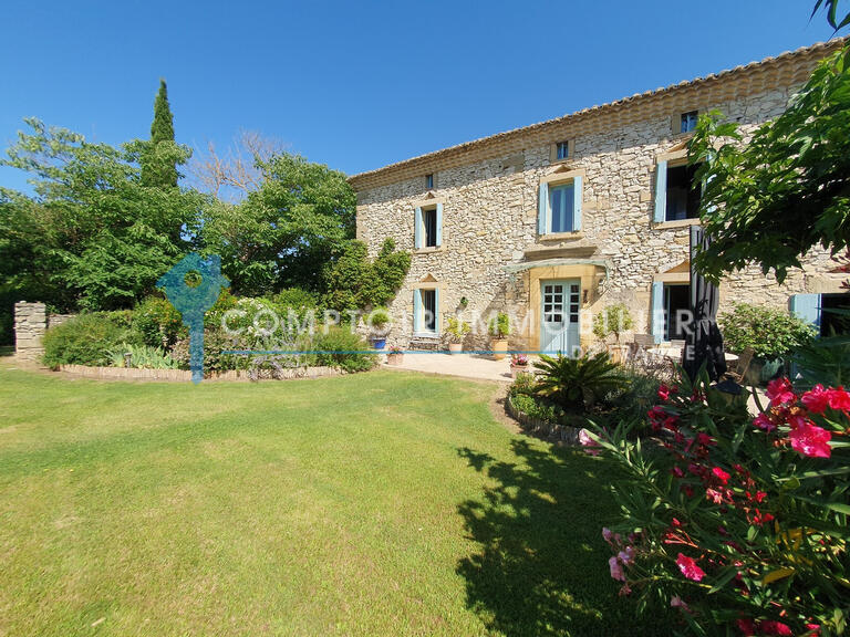 House Saint-Quentin-la-Poterie - 5 bedrooms - 300m²