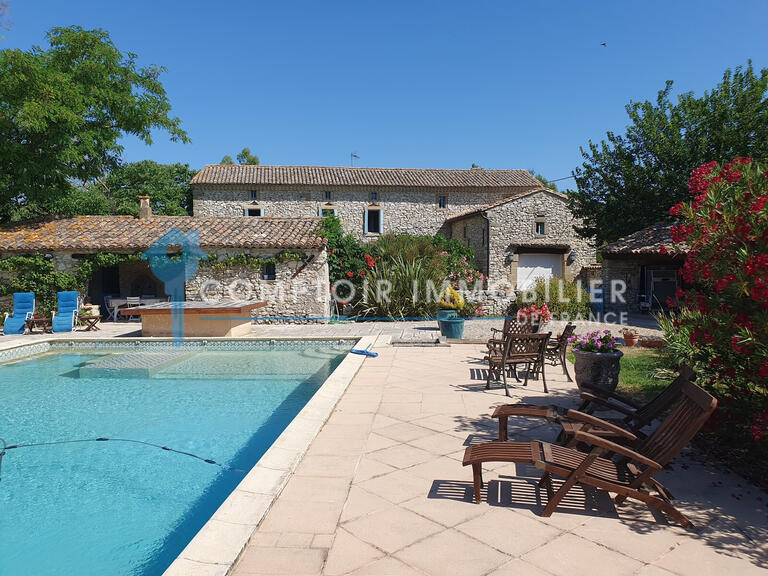 House Saint-Quentin-la-Poterie - 5 bedrooms - 300m²