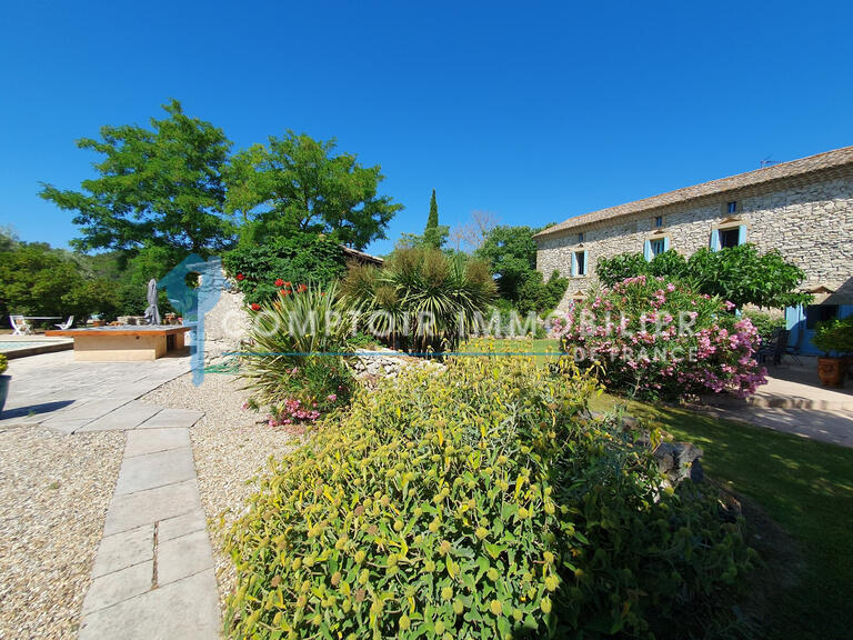 House Saint-Quentin-la-Poterie - 5 bedrooms - 300m²