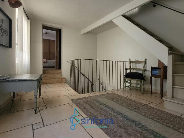 Maison Saint-Quentin-la-Poterie - 3 chambres - 200m²