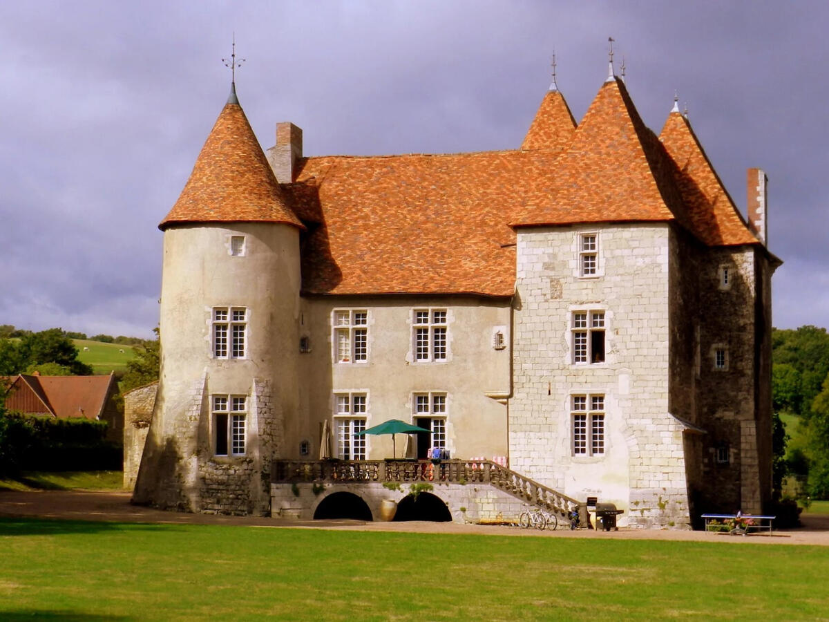 Château Saint-Quintin-sur-Sioule