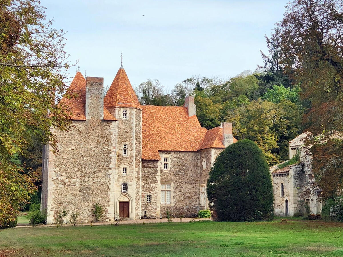 Château Saint-Quintin-sur-Sioule