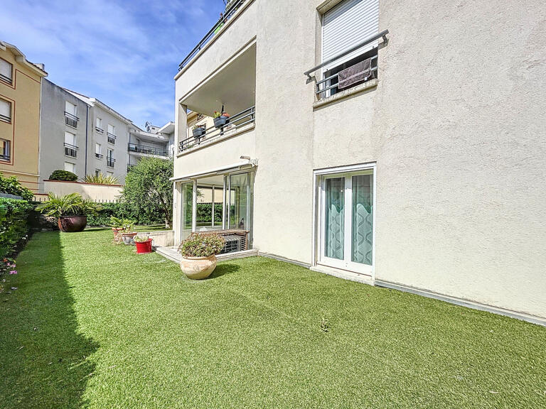 Sale Apartment Saint-Raphaël - 2 bedrooms