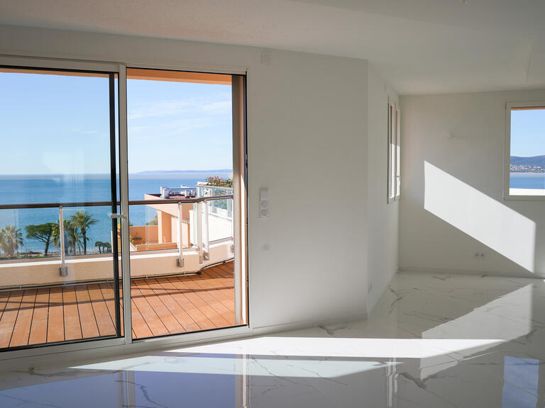 Apartment Saint-Raphaël - 2 bedrooms - 78m²