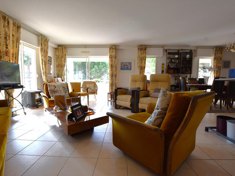 Apartment Saint-Raphaël - 3 bedrooms - 140m²