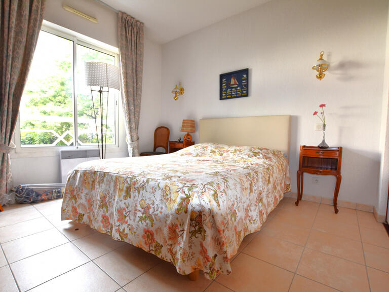 Apartment Saint-Raphaël - 3 bedrooms - 140m²