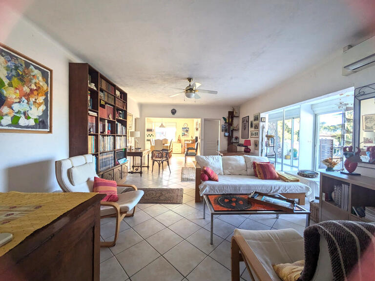 Apartment Saint-Raphaël - 4 bedrooms - 147m²